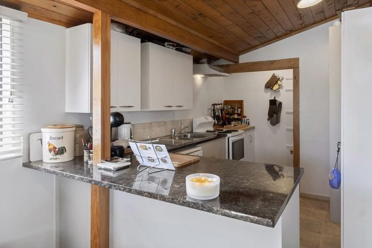 Photo of property in 95a Simpson Road, Ranui, Auckland, 0612