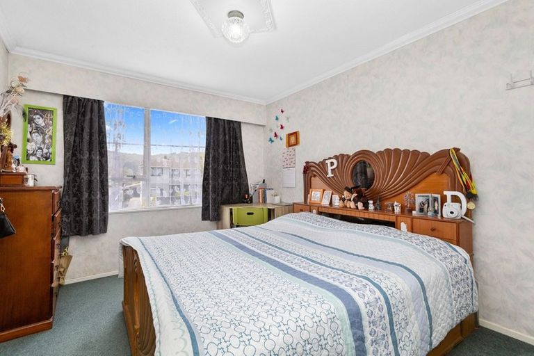 Photo of property in 1035b High Street, Avalon, Lower Hutt, 5011