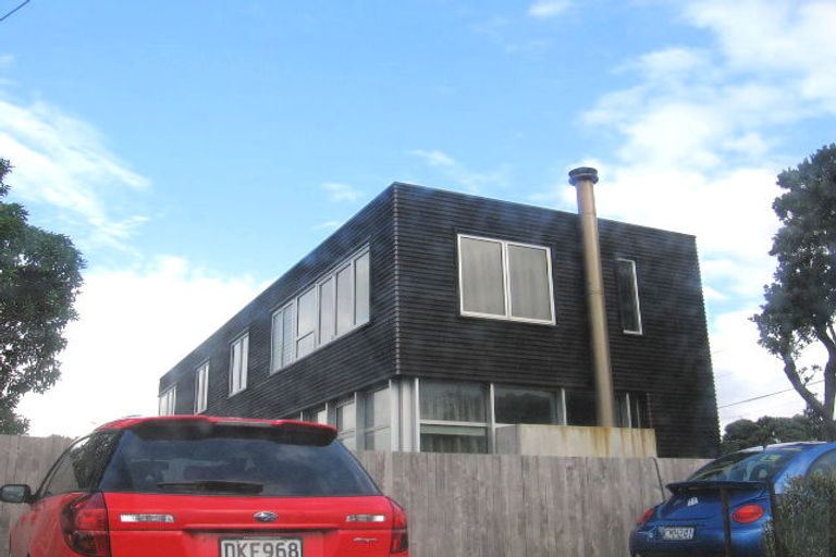 Photo of property in 15 Monro Street, Seatoun, Wellington, 6022