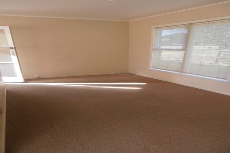 Photo of property in 1/68 Titirangi Road, New Lynn, Auckland, 0600