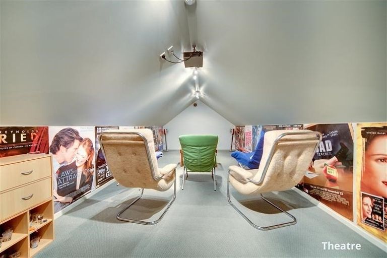 Photo of property in 5 Oceanview Terrace, Tirohanga, Lower Hutt, 5010