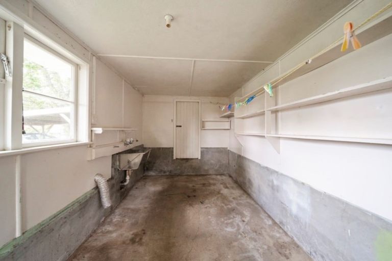 Photo of property in 60 Glenpark Avenue, Frankleigh Park, New Plymouth, 4310