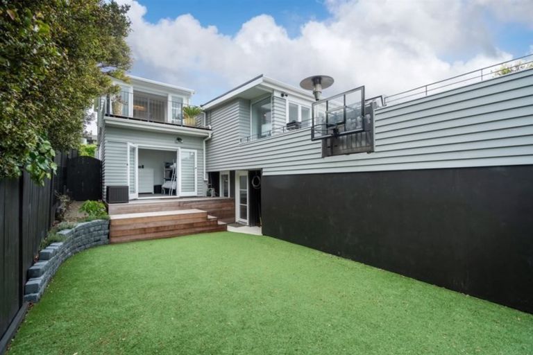 Photo of property in 1/57 Gulf View Road, Murrays Bay, Auckland, 0630