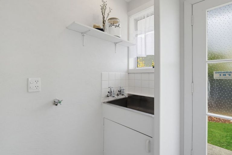 Photo of property in 52 Claridges Road, Casebrook, Christchurch, 8051