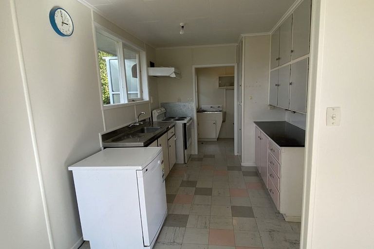 Photo of property in 23 Ennis Avenue, Pakuranga Heights, Auckland, 2010