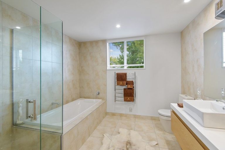 Photo of property in 57 Idris Road, Fendalton, Christchurch, 8052