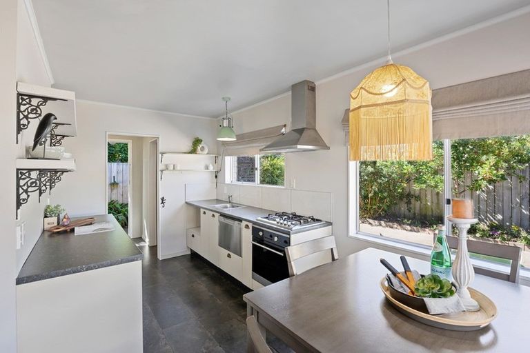 Photo of property in 151b Tasman Road, Otaki, 5512