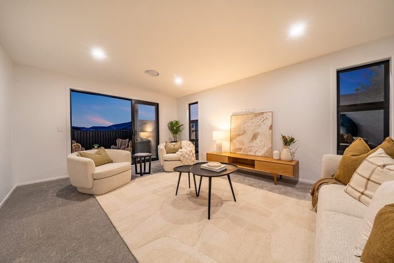 Photo of property in 4 Mcmillan Lane, Wallaceville, Upper Hutt, 5018