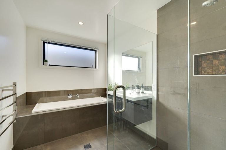 Photo of property in 21 Dewar Street, Lake Hayes, Queenstown, 9304