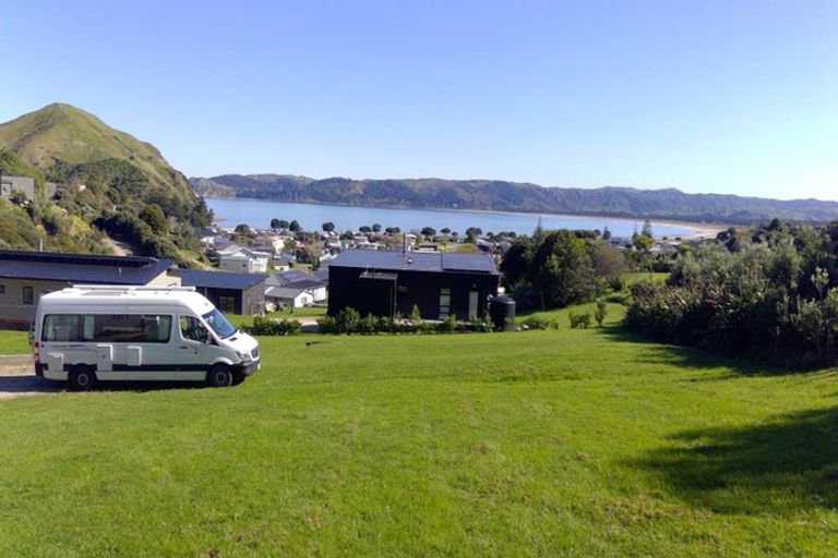 Photo of property in 17 Seaview Drive, Mahia, 4198