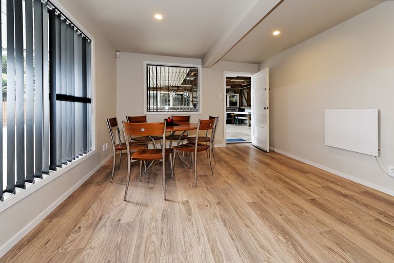 Photo of property in 19 Kohu Road, Titirangi, Auckland, 0604