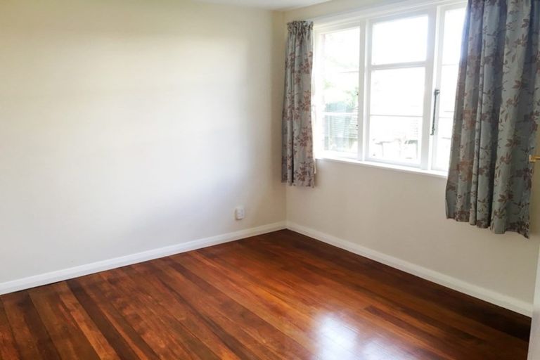 Photo of property in 13 Hillary Crescent, Upper Riccarton, Christchurch, 8041