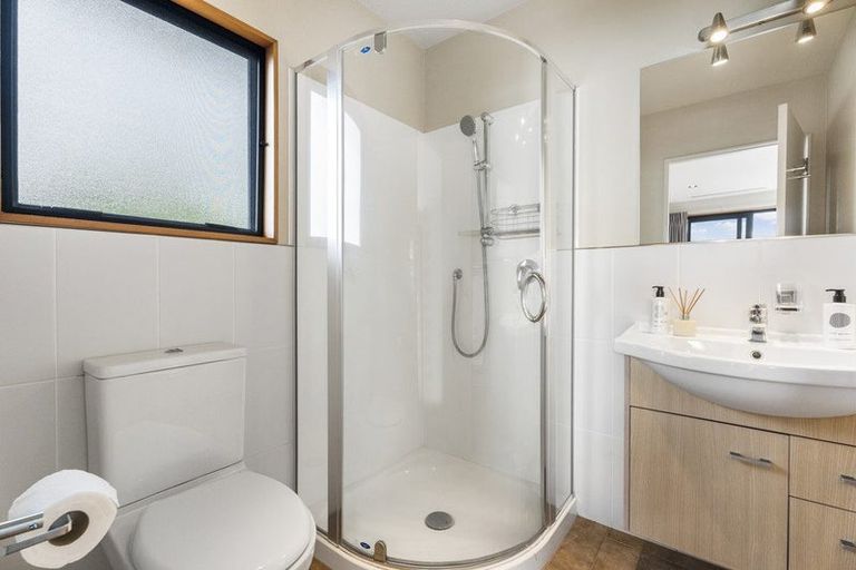 Photo of property in 50a Duncansby Road, Stanmore Bay, Whangaparaoa, 0932