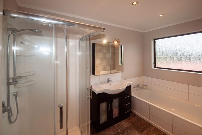 Photo of property in 40 Cortina Avenue, Johnsonville, Wellington, 6037