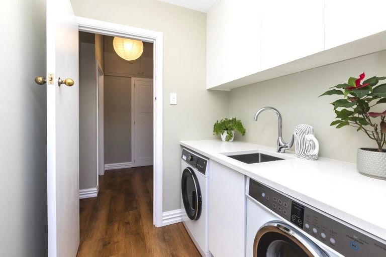 Photo of property in 2 Whareora Terrace, Cashmere, Christchurch, 8022