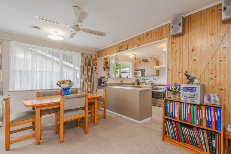 Photo of property in 19 Egmont Place, Westbrook, Palmerston North, 4412