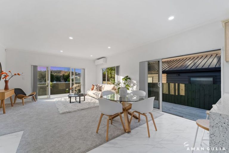 Photo of property in 208a Henderson Valley Road, Henderson, Auckland, 0612