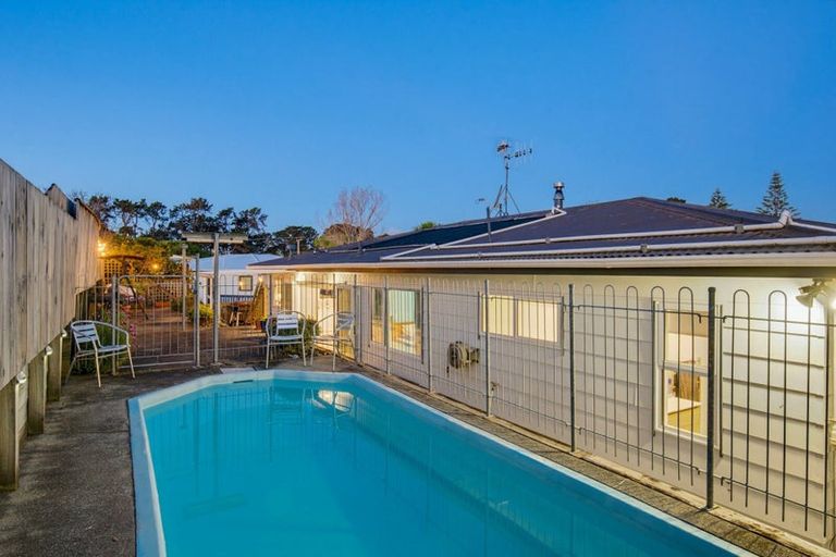 Photo of property in 7 Kahu Road, Otaihanga, Paraparaumu, 5036