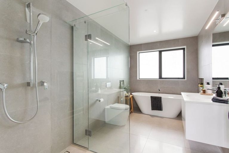 Photo of property in 14 Queens Avenue, Merivale, Christchurch, 8014