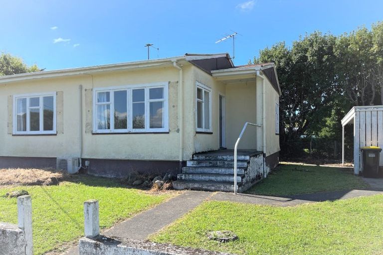 Photo of property in 88 Victoria Street, Carterton, 5713