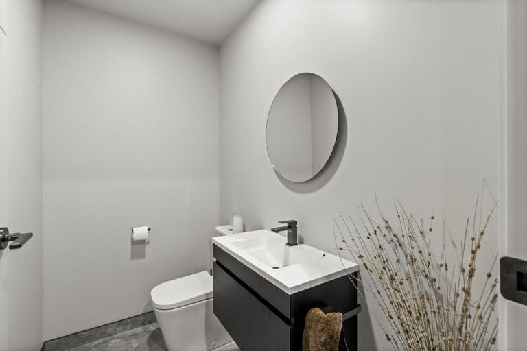 Photo of property in 20 Taruna Place, Havelock North, 4130