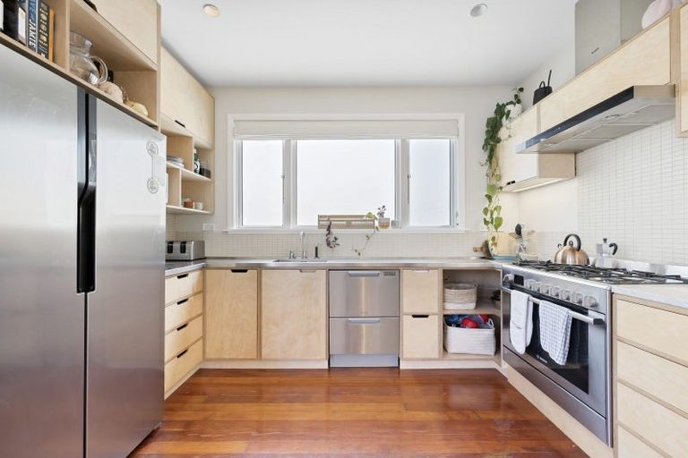 Photo of property in 40 Owen Street, Newtown, Wellington, 6021