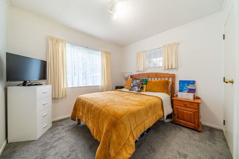 Photo of property in 2/19 James Grove, Stokes Valley, Lower Hutt, 5019