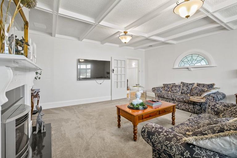 Photo of property in 76 Barrett Street, Westown, New Plymouth, 4310