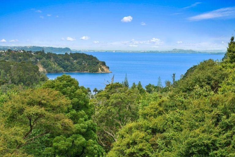 Photo of property in 96 Victory Road, Laingholm, Auckland, 0604