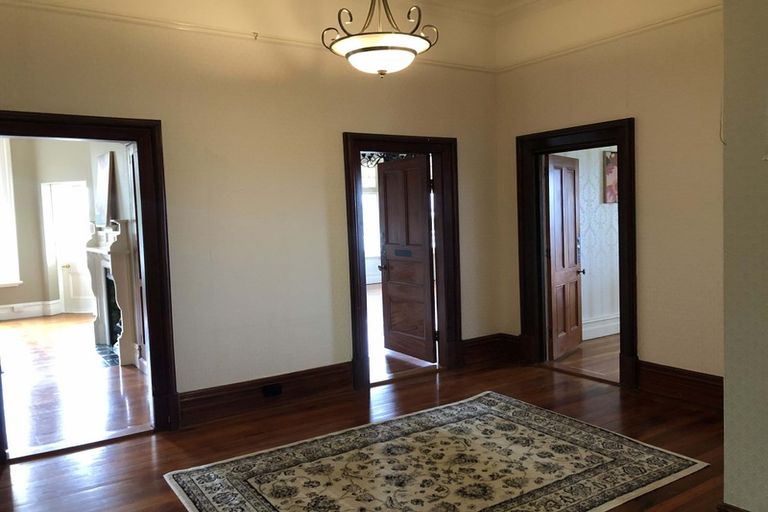 Photo of property in Claremont House, 24 Melrose Street, Roslyn, Dunedin, 9010