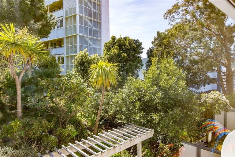 Photo of property in Fernhill Flats, 10/324 The Terrace, Te Aro, Wellington, 6011