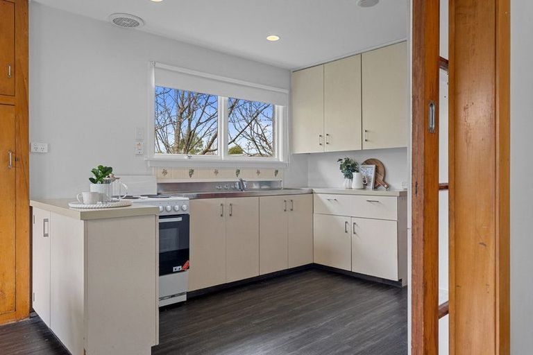 Photo of property in 2 Clipper Place, Redwood, Christchurch, 8051