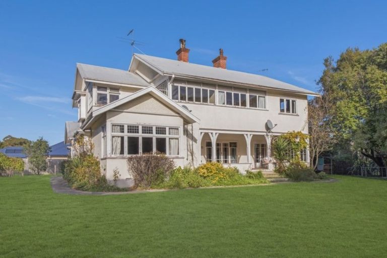 Photo of property in 8 Church Street, Amberley, 7410