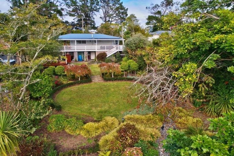 Photo of property in 315 Sturges Road, Henderson Valley, Auckland, 0612