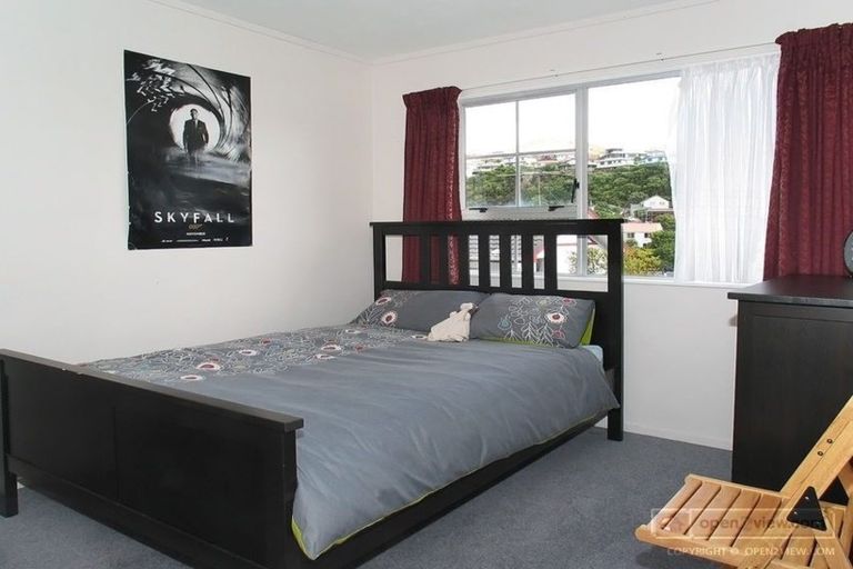 Photo of property in 16 Stonefield Place, Johnsonville, Wellington, 6037