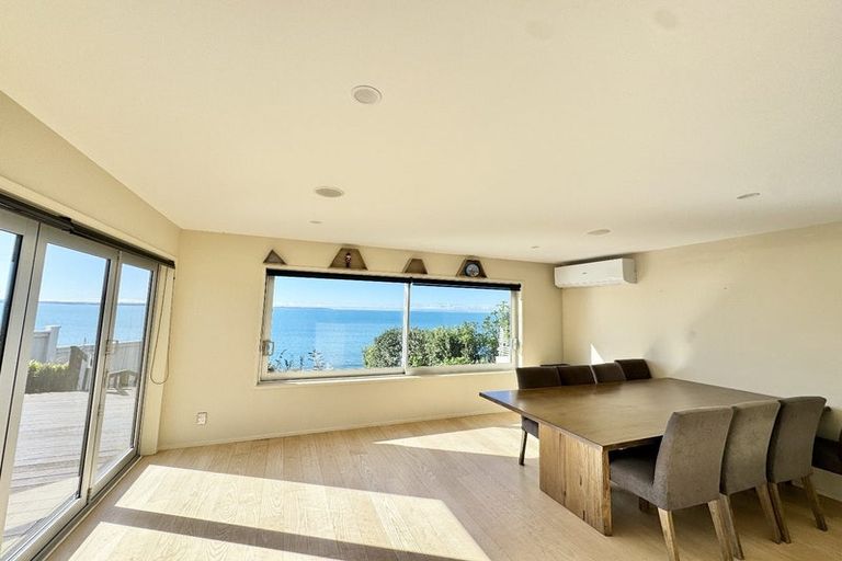 Photo of property in 2 Cliff Road, Torbay, Auckland, 0630