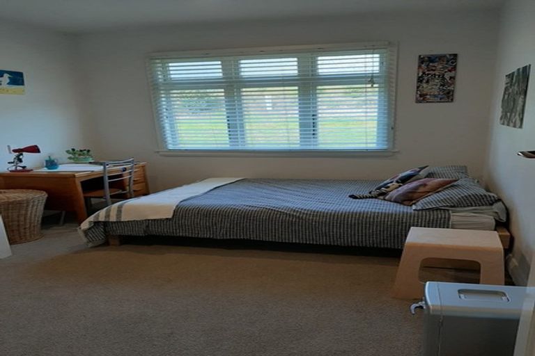 Photo of property in 32 Taiapa Road, Muriwai, Waimauku, 0881