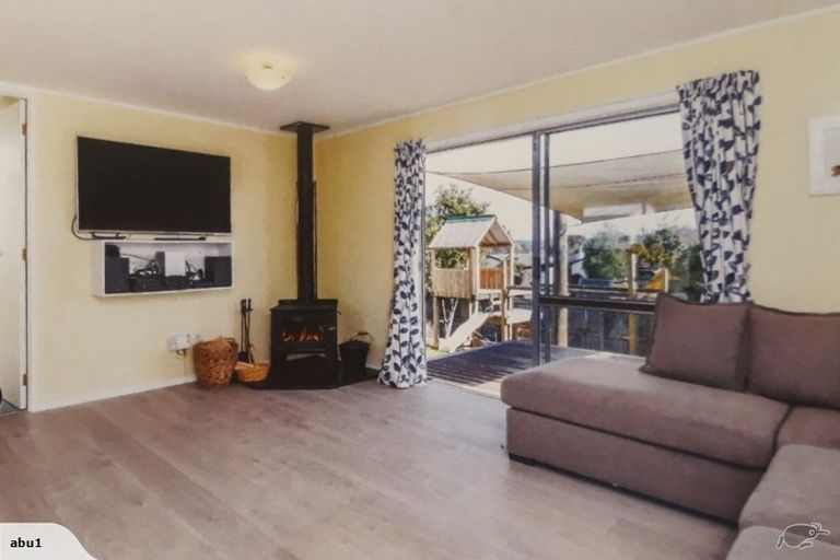 Photo of property in 24 Richmond Avenue, Richmond Heights, Taupo, 3330