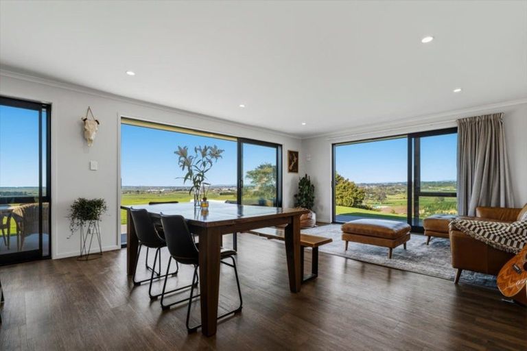 Photo of property in 25 Morepork Way, Papamoa, 3183