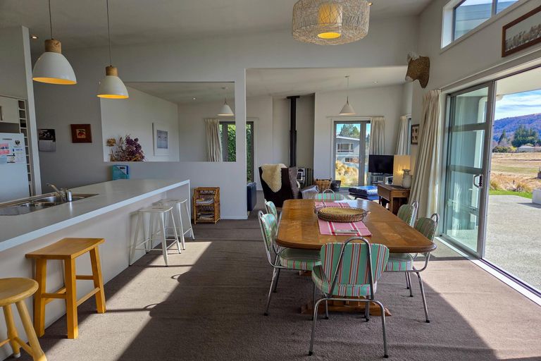 Photo of property in 8 Dwyer Place, Lake Tekapo, 7999