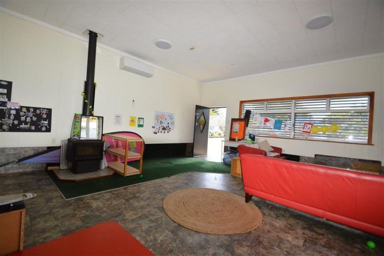 Photo of property in 208 Cambridge Street, Levin, 5510