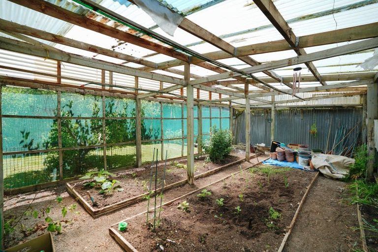 Photo of property in 52 Nichol Street, Heidelberg, Invercargill, 9812