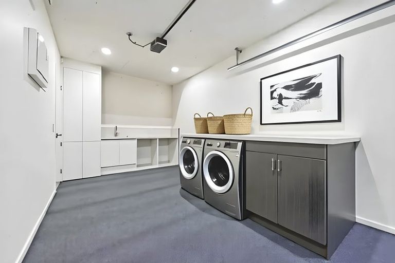 Photo of property in 16 Oopunga Road, Pukekohe, 2120