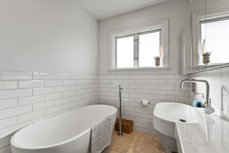 Photo of property in 48 Roosevelt Avenue, St Albans, Christchurch, 8014