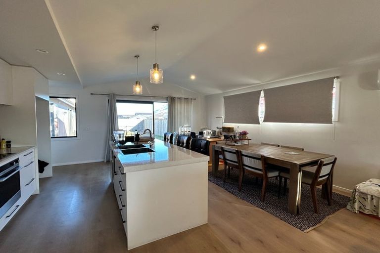 Photo of property in 73 Jack Hanley Drive, Jacks Point, Queenstown, 9371