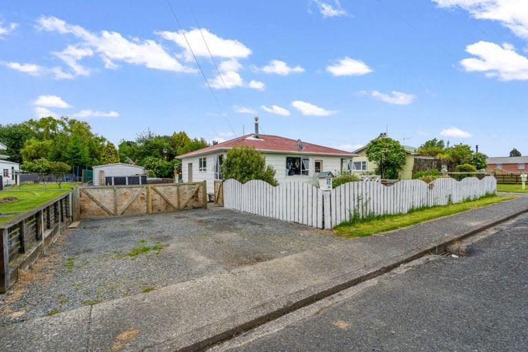 Photo of property in 37 Queen Street, Otautau, 9610