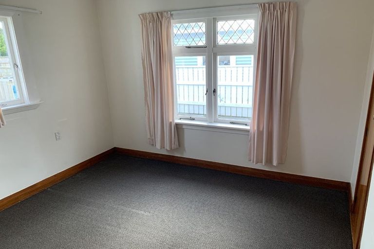 Photo of property in 31 Trafalgar Street, Waiwhetu, Lower Hutt, 5010