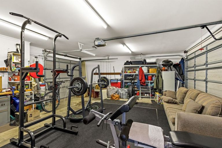 Photo of property in 9a Evelyn Place, Hillcrest, Auckland, 0627