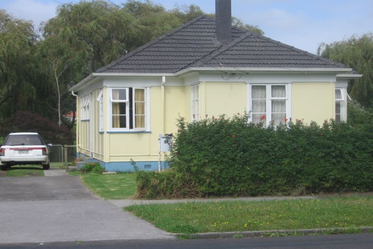 Photo of property in 17 Gifford Avenue, Wesley, Auckland, 1041
