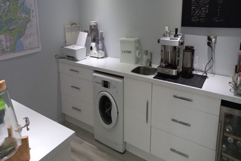 Photo of property in 7 Finlay Grove, Waikawa, Picton, 7220